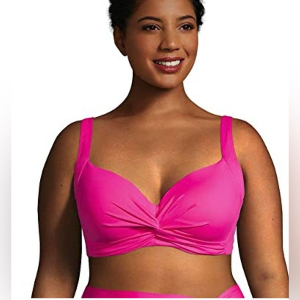 Lands End NWOT Women’s Hot Pink Bikini Top Size 2 Chlorine Resistant Lycra